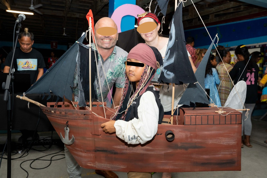 海賊船の作り方【段ボールと古着で子供用の手作りハロウィン衣装】