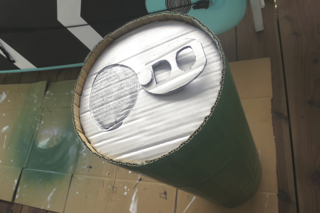 手作りダンボール・ハロウィン衣装【着れるスターバックスの缶とドリンク】の作り方