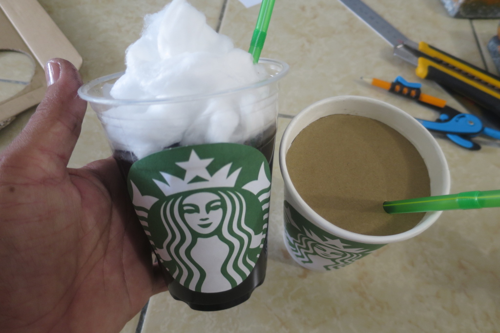 手作りダンボール・ハロウィン衣装【着れるスターバックスの缶とドリンク】の作り方