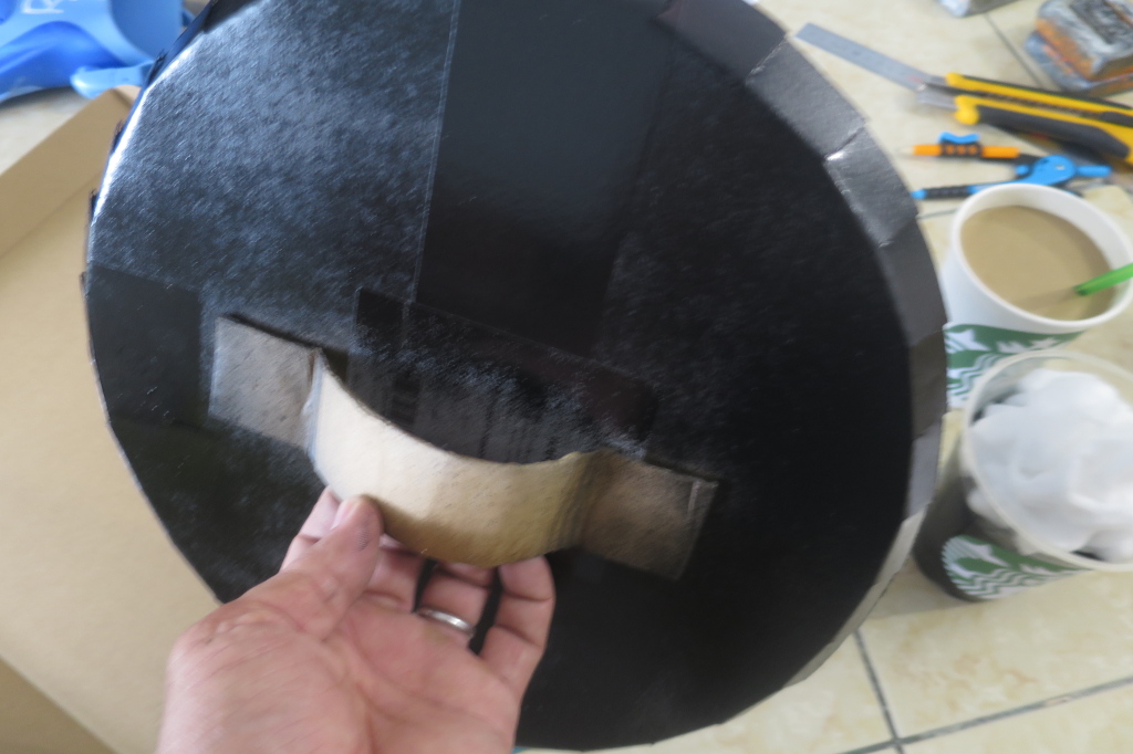 手作りダンボール・ハロウィン衣装【着れるスターバックスの缶とドリンク】の作り方